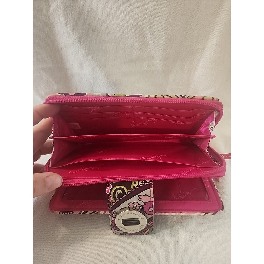 Vera Bradley Turnlock Large Pink Wallet Very Berry Paisley Storage Zip Clutch - Picture 3 of 5